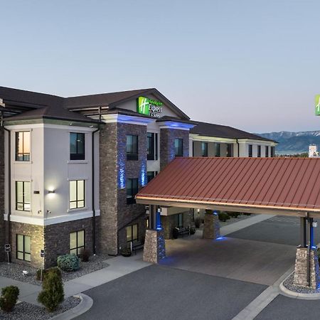 Holiday Inn Express Belgrade-Bozeman Area By Ihg Buitenkant foto