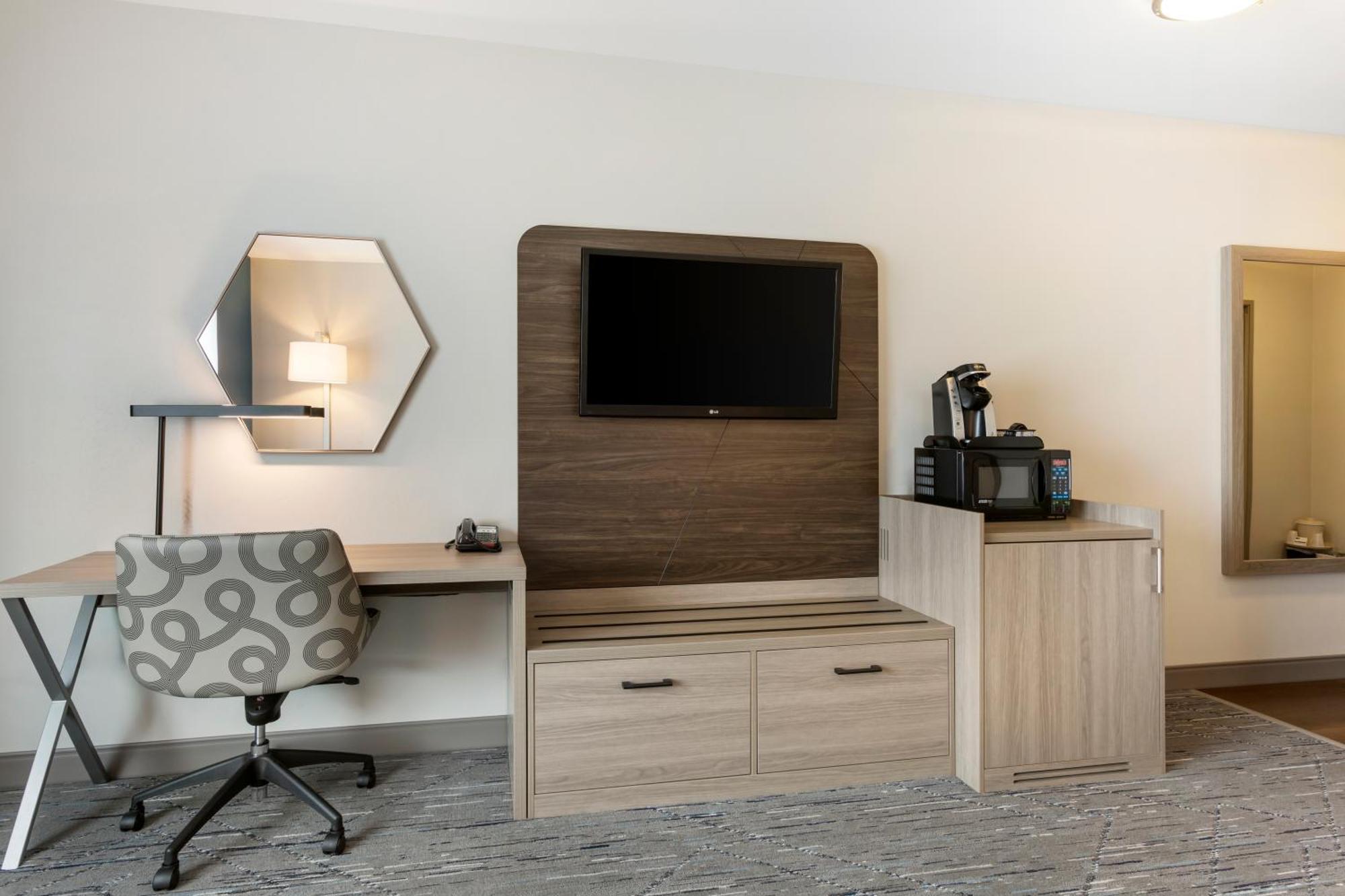 Holiday Inn Express Belgrade-Bozeman Area By Ihg Buitenkant foto