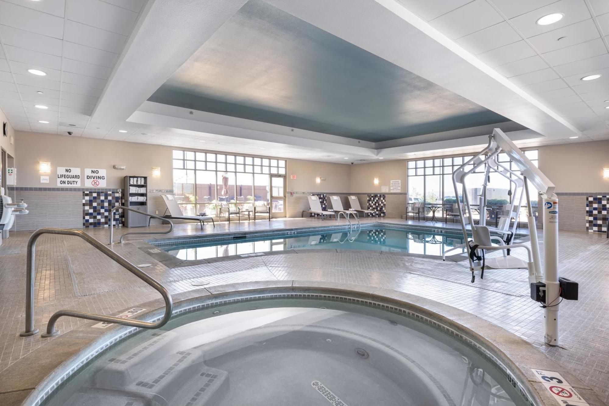 Holiday Inn Express Belgrade-Bozeman Area By Ihg Buitenkant foto