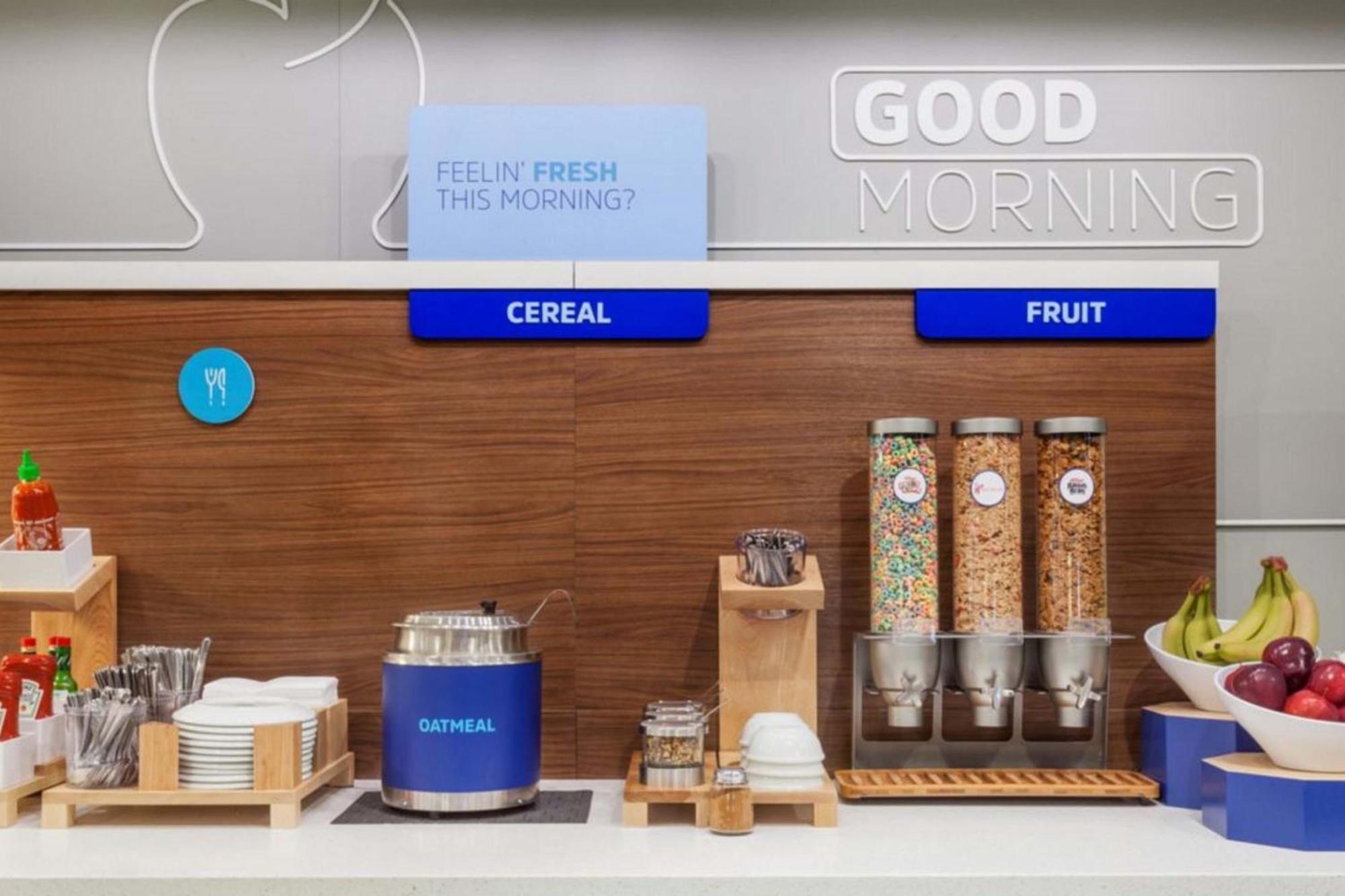 Holiday Inn Express Belgrade-Bozeman Area By Ihg Buitenkant foto