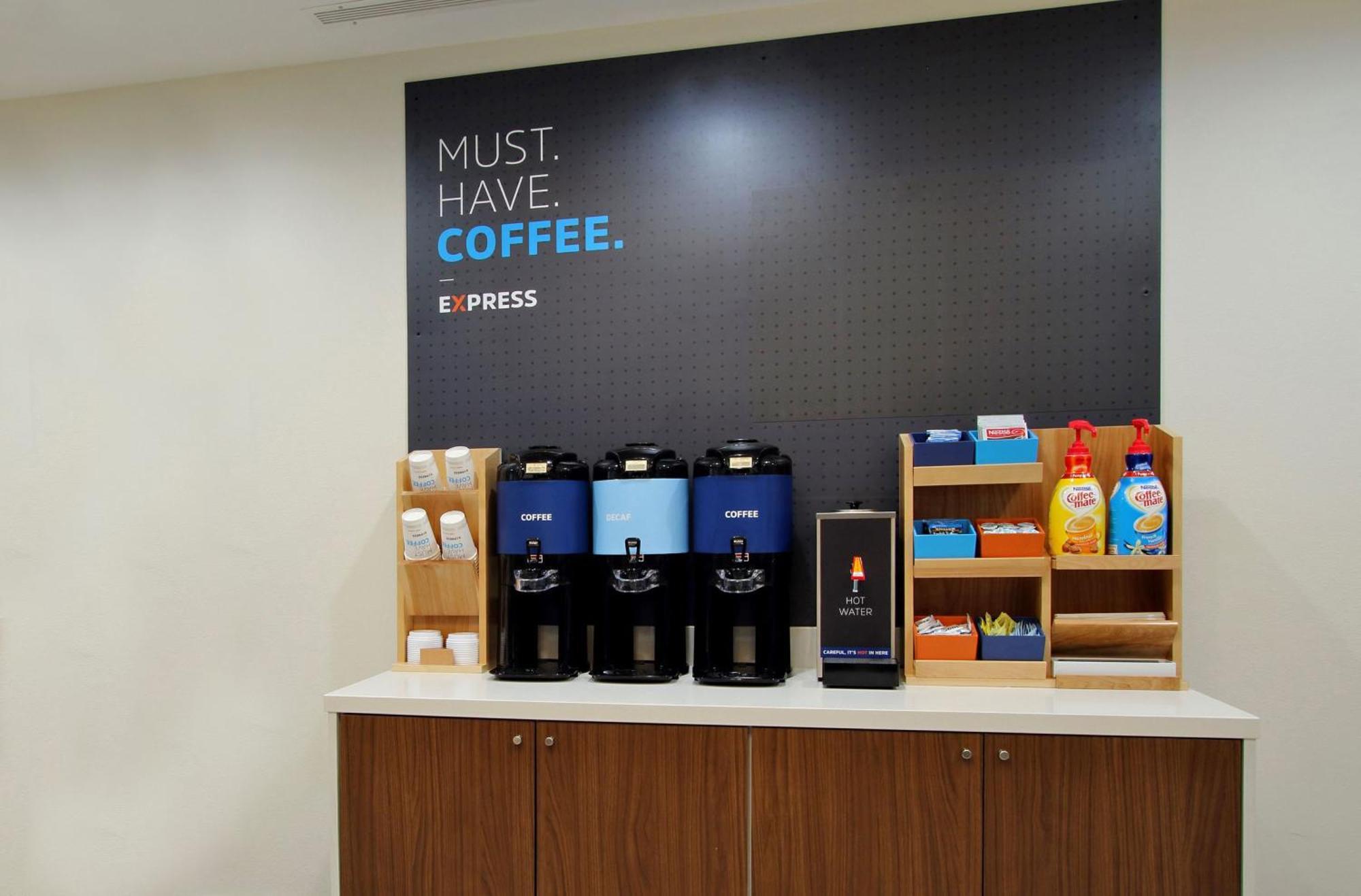 Holiday Inn Express Belgrade-Bozeman Area By Ihg Buitenkant foto