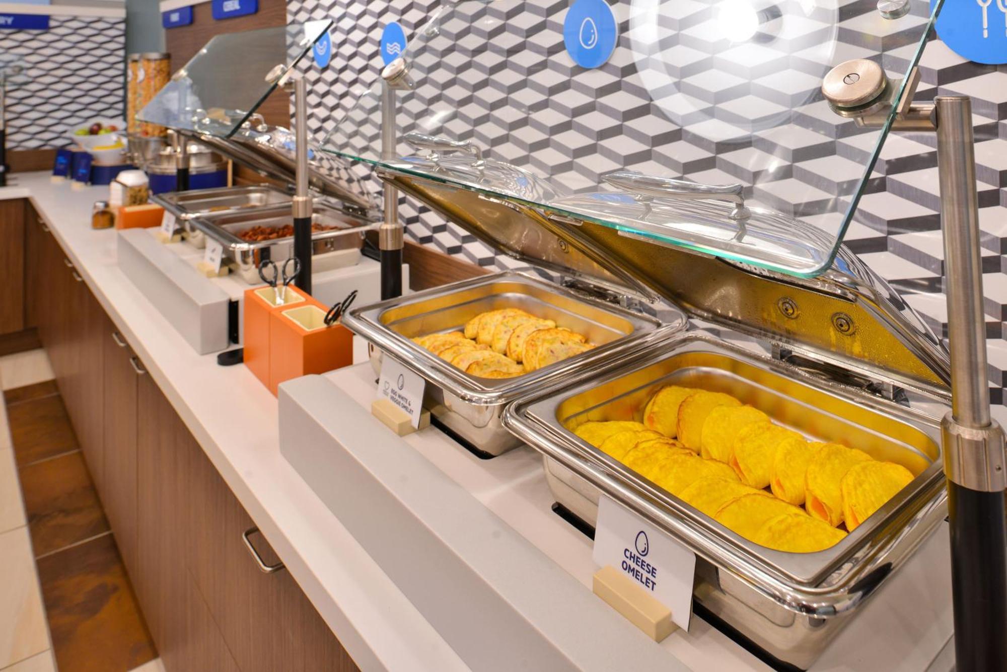 Holiday Inn Express Belgrade-Bozeman Area By Ihg Buitenkant foto